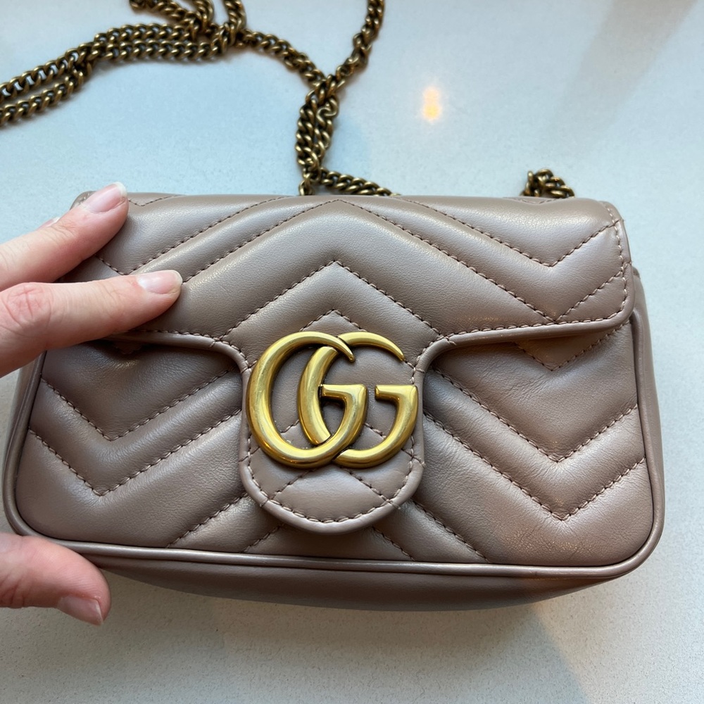 GG Marmont matelassé leather super mini bag
